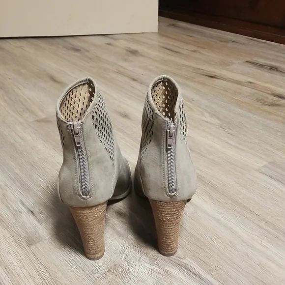 Bootie - Picture 3 of 4